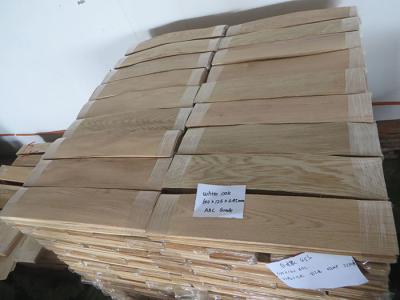 China 60cm Length Natural Oak Wood Flooring Veneer 0.02mm Thick 12% Moisture for sale