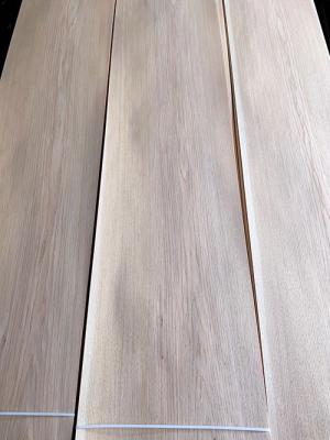 China Carya Pecan Thickness 0.45mm Natural Wood Veneer Apply To Plywood for sale