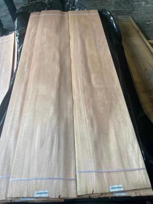 China Crown Cut Natural African Okoume Wood Veneer Thick 0.40MM for sale