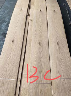 China BC Grade European Oak Wood Veneer Crown Cut for sale