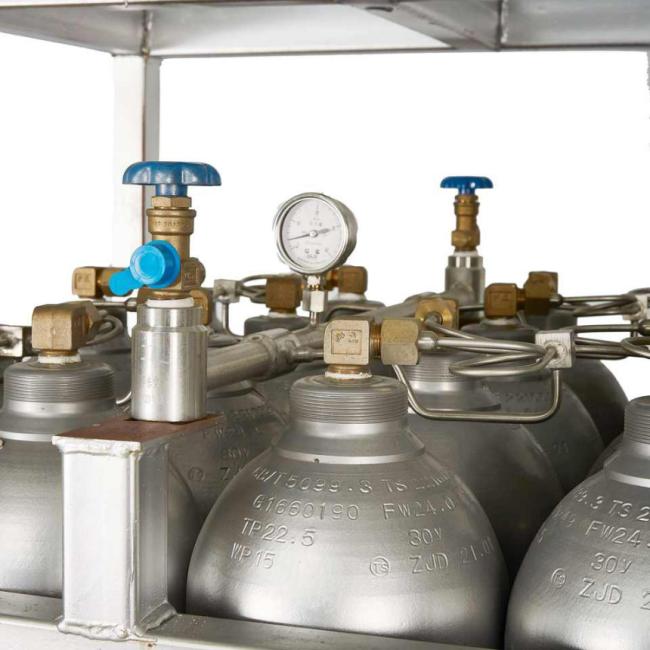 China Best Quality 99.9% Anhydrous Hydrogen Chlorde HCl Gas