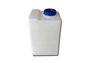 China 21 Gallon Flat Bottom Low Profile Roto Tanks For Self - Service Laundry Detergent for sale