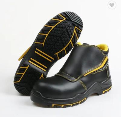 Chine Les chaussures à hautes températures de sécurité du travail de la résistance S3 SRC garnissent en cuir des bottes pour souder EU35 à vendre