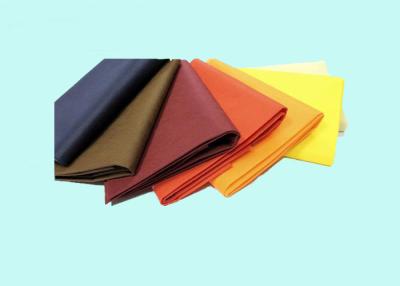 China Multi toalhas de mesa coloridas gravadas PP TNT 100 - 320CM descartáveis da tela à venda