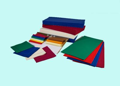 China Materiais não tecidos coloridos da tela do polipropileno da toalha de mesa de 100% PP para a indústria não tecida à venda