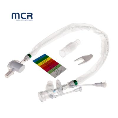 China Push Switch And Luer Lock Design Soft Blue Suction Tip Closed Suction Catheter With Protective Sleeve For Adult à venda