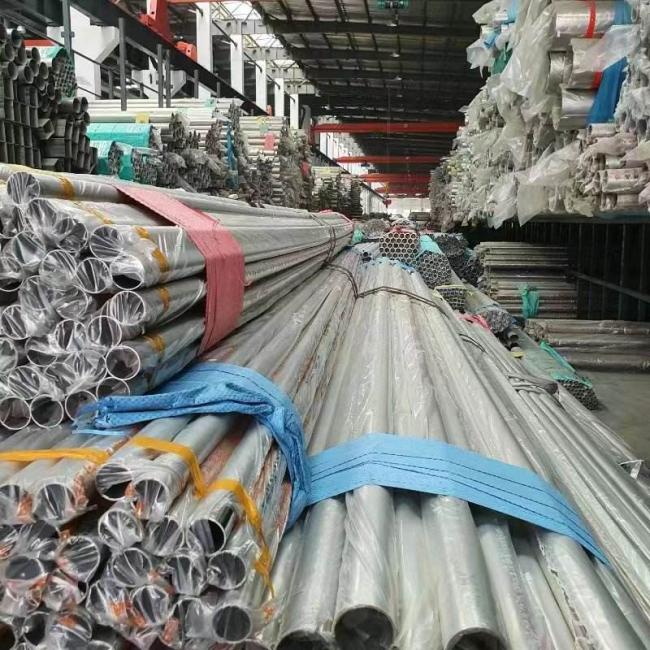 Shipping preparation of stainless steel pipes
