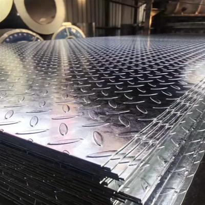China 1060 3003 5052 Custom Aluminum Chequers Plates Checkered Tread Embossed Diamond Aluminum Alloy Plate for sale