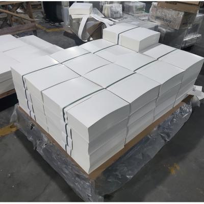 China Pulpa de madera Caja de cartón C1S Embalaje Hojas de cartón de marfil 210 gm-400 gm en venta