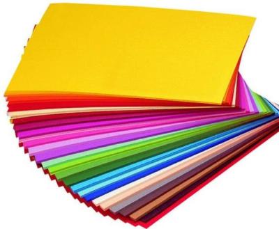 China Hojas de papel de oficina de OEM Color copia de papel A4 200gm Buena estabilidad en venta