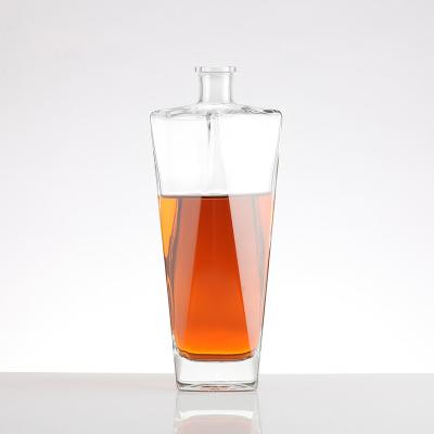 China Champagne Clear Glass Whisky Bottle with Cork 100ml 200ml 500ml 750ml Super Flint Glass for sale