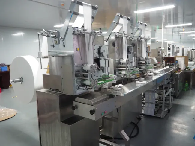 Factory Direct Sales High Efficiency Full Automatic Single Piece Wet Wipe Making and Packaging Machine