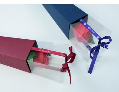 China Netter Entwurfs-einzelner Rosen-Blumen-Kasten mit unterschiedlicher Farbe und Band für Valentinsgruß-Tag zu verkaufen