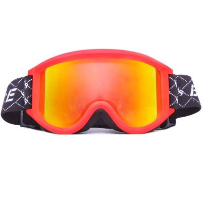 China Durable Womens Ski Goggles Anti Scratch Shock Absorption Performance TPU Frame for sale