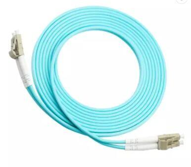 China Aqua Multimode Fiber Patch Cord, cordón de remiendo a dos caras del LC LC OM3 en venta