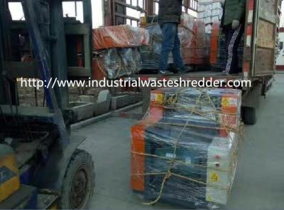 China Industrial Waste Cardboard Box Shredder For Loose / Baled Type Old Clothes for sale