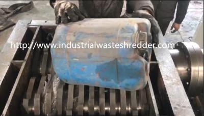 China Waste Barrel Drum Shredder Machine Custom Made Steel Blade With Double Motors for sale