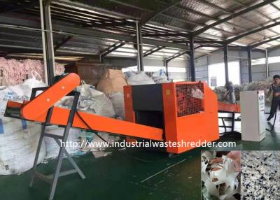中国 不用なポリ塩化ビニールの布の打抜き機ポリ塩化ビニールのホースの粉砕機のシュレッダー機械はカスタム設計します 販売のため