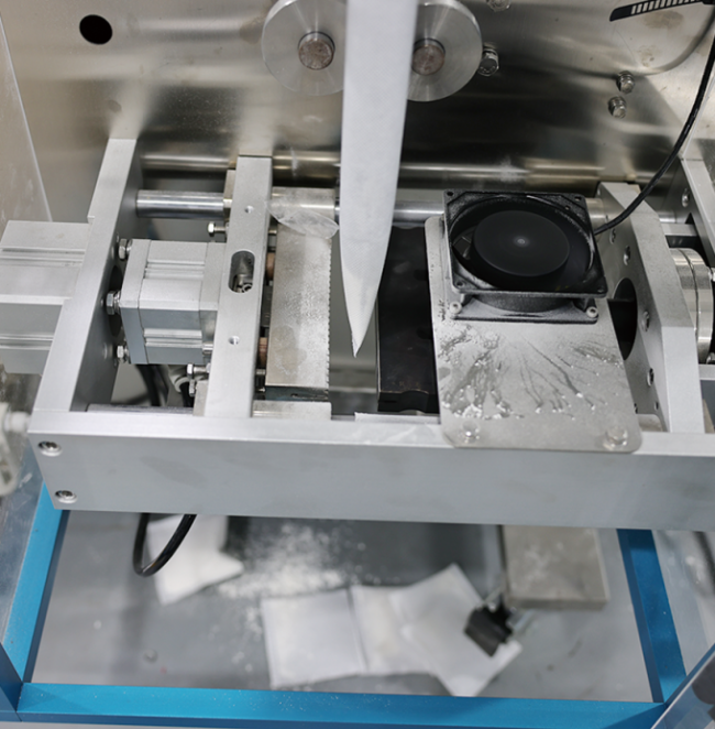 Automatic good quality silicone granules ultrasonic packaging machine silicone granule ultrasonic sealing machine side sealing packing machine powder packaging machine 4