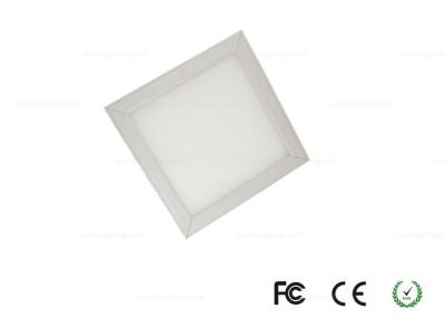 China iluminação de teto 80LM/W do diodo emissor de luz do banheiro/cozinha das luzes de painel do teto do diodo emissor de luz 16W de 30x30cm à venda