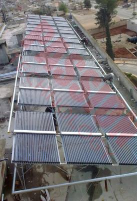 Cina 60 collettore solare evacuato della metropolitana dei tubi ecc, collettore solare dipinto del tubo a vuoto d'acciaio in vendita