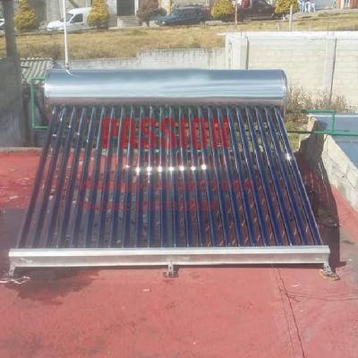 China sistema de calefacción solar solar del tubo de vidrio del calentador de agua de la presión baja 250L 300L en venta