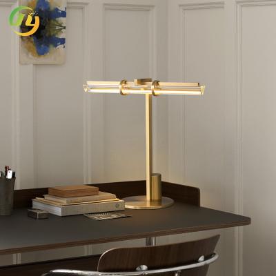 China JYLIGHTING Modern Nordic Simple Luxury LED Table Lamp Copper Glass for Bedroom Hotel Living Room Study Sofa Corner light en venta