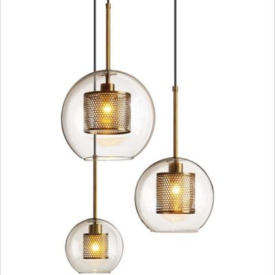 China Luminous Flux 110lm FYDGY0013 Modern 20*18cm Glass And Brass Pendant Light for sale