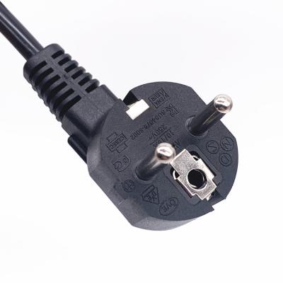 China HENG-WELL Wholesale Europe 3 Pin Plug to IEC 320 C13 Power Cord Set PVC 1.8M  1800m m Black Power Extension Cable à venda