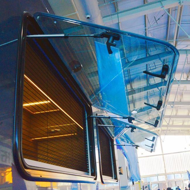 Self-Propelled/Trailer Rvs Triple Panoramic Front Window for RV Truck Camper Motorhomes DIY