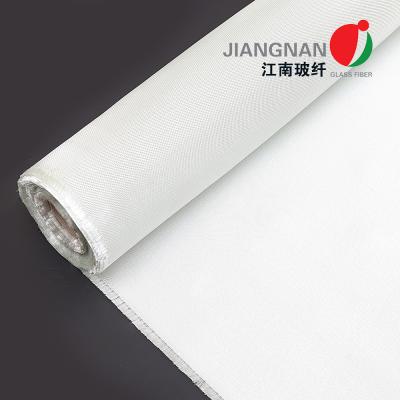 China Compensador que impermeabiliza la tela tejida de la fibra de vidrio 550 grados en venta