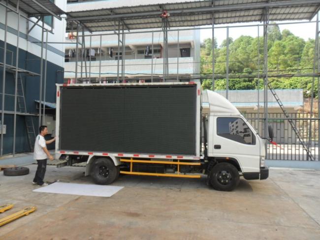 P16 Outdoor LED Display in outdoor environment showing weather resistance