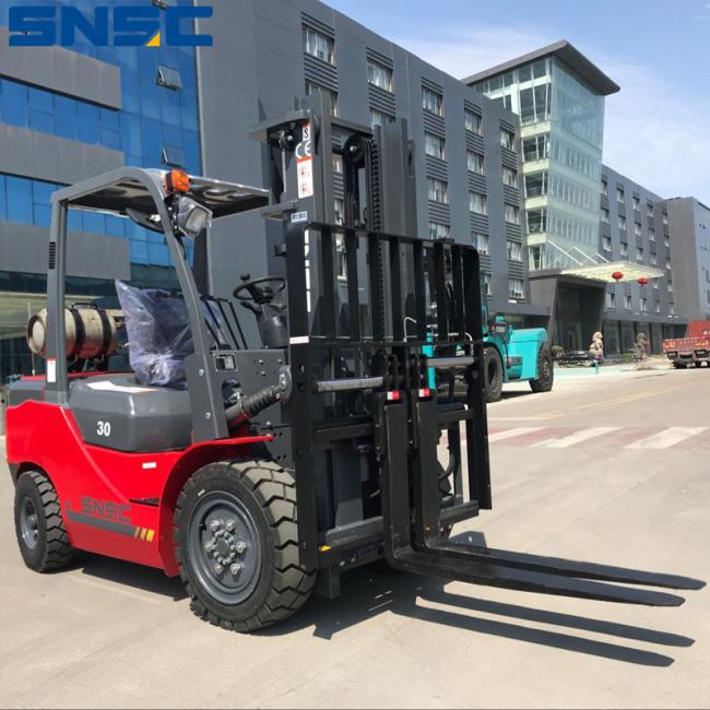 3ton LPG Propane Forklift with EPA Nissan K25 Engine