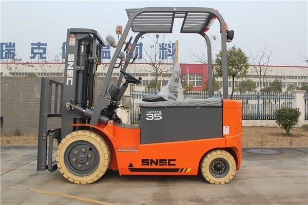 4 Wheel Battery Power 3.5 Ton Electric Forklift