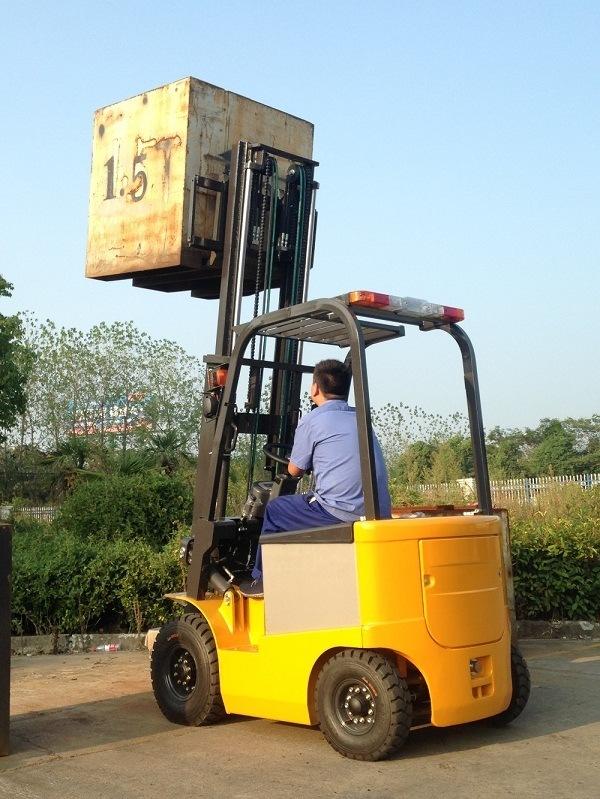 1.5t Chariot Elevateur Electric With5m Height
