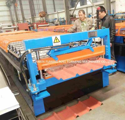 China Powerful Corrugated Roofing Sheet Roll Forming Machine For Profile for sale