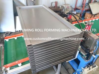 China Máquina de moldeado de rodillos de estantería a medida Sistema de corte hidráulico en venta