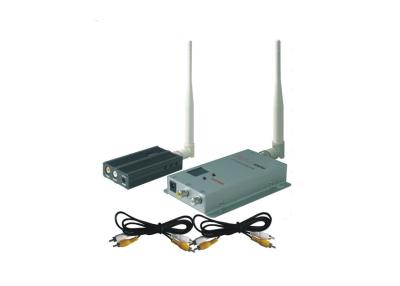 China 2-4KM Analog Video Transmitter 1200Mhz Wireless FPV Transmitter & Receiver for sale