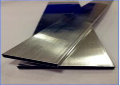 Chine Tuyau rectangulaire en aluminium de refroidisseur intermédiaire, tuyauterie rectangulaire en aluminium de mur mince durable à vendre