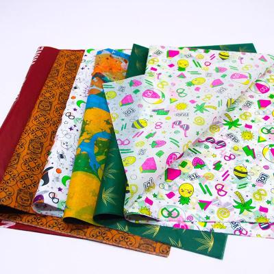 China Embalagem de presente papel de seda pequeno para embrulho colorido para buquê de flores à venda