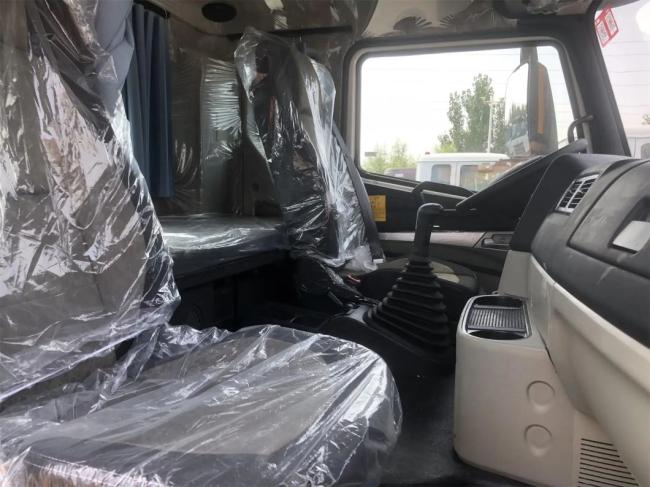 Dongfeng Electric Tractor Truck with Amt Gearbox Design Tractor Truck