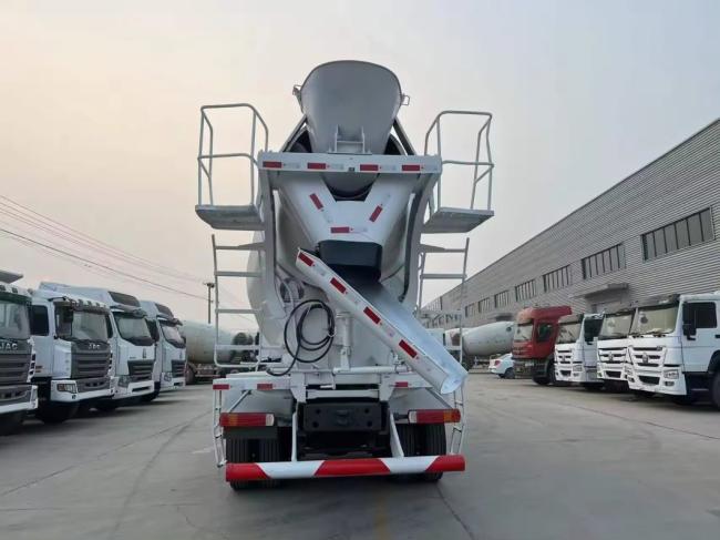 HOWO Heavy Duty 10-12m3 Cement Concrete Mixer Tank Truck