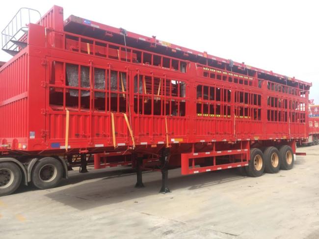 Manufacturer Wholesale Detachable Side Wall Livestock Sheep Horse Cow Pig 3 Axles Fence Trailer Truck Towing Fence Semi Trailer