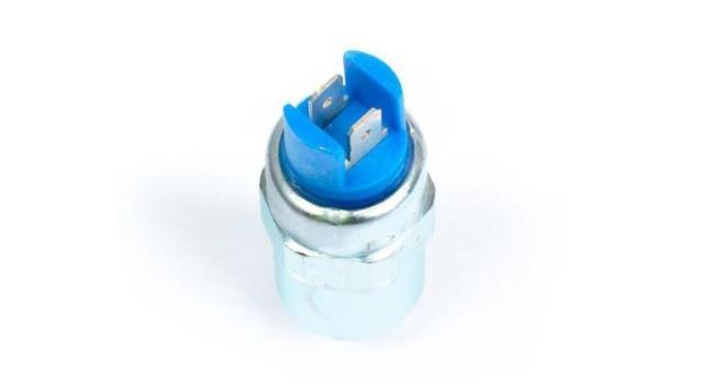Perkins Engine Accessories 12V Shut-off Solenoid Valve 26420472/7185-900t