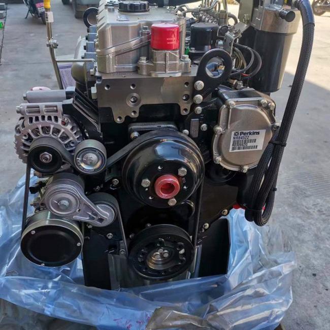 C4.4 Computer Control Perkins Engines Assembly 102kw 2200 Rpm 1104D-E44ta Nr84522