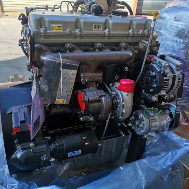 C4.4 Computer Control Perkins Engines Assembly 102kw 2200 Rpm 1104D-E44ta Nr84522