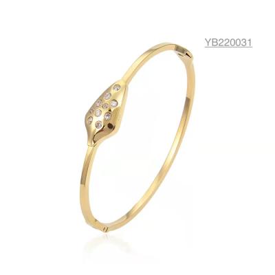 China Stainless Steel 10 Grain Diamond Encrusted Bracelet 18k Rose Gold Bangle for sale
