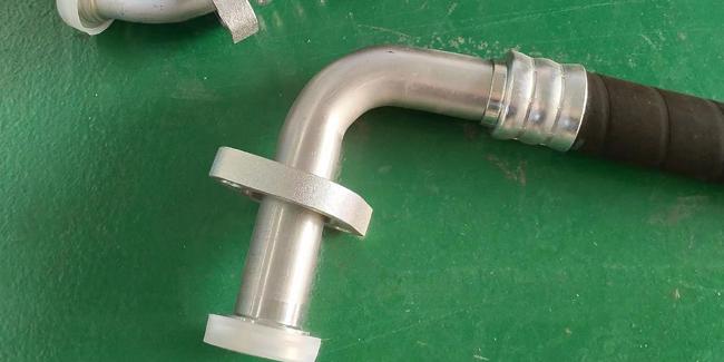 Hydraulic hose assembly crimping samples