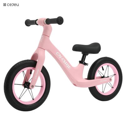 China Early Learning Interactive Push Bicycle with Steady Balancing and Footrest for sale