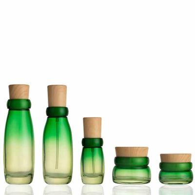 Chine 40ml lotion cosmétique de corps de bouteilles 32/400 en verre jet en verre de 4 onces met en vrac en bouteille à vendre